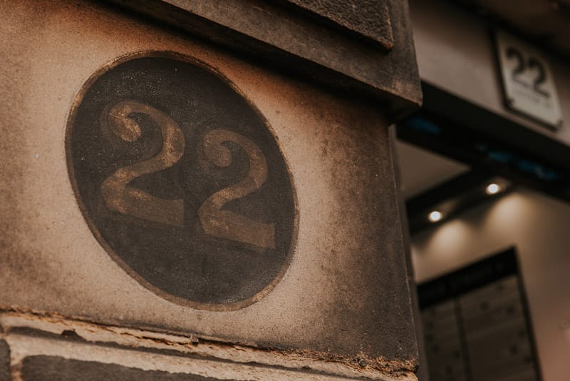 22 lever street entrance 22